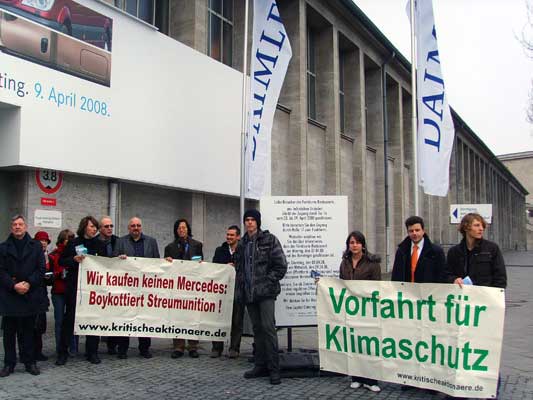 Protest vor Daimler HV08
